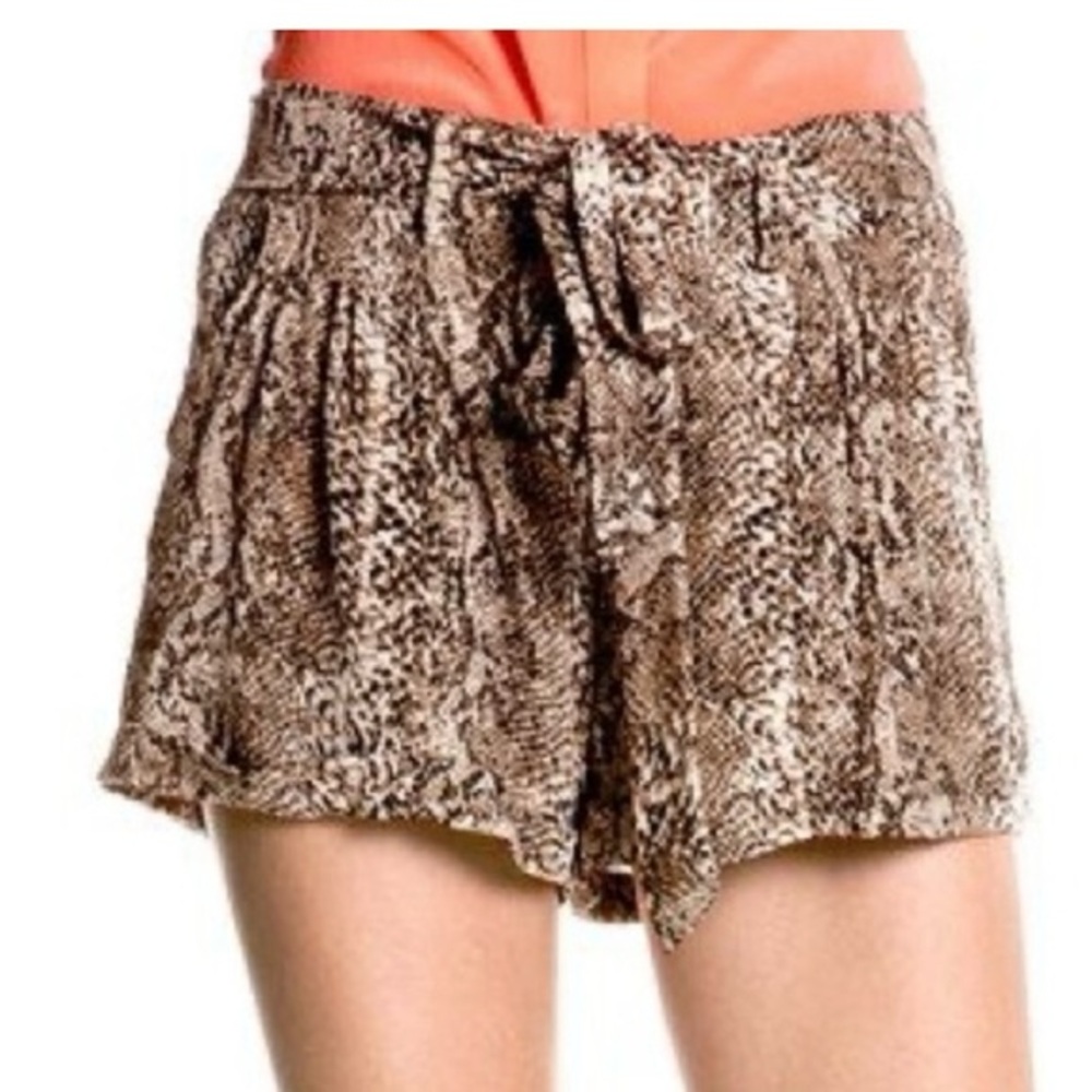 Miss Me Snakeskin Print with Removable Bow Tie belt shorts slide pockets Small